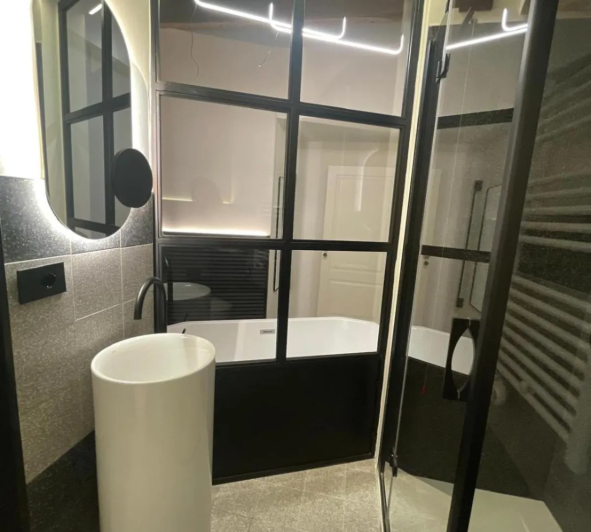 Younique Boutique Rooms Milán Penzion