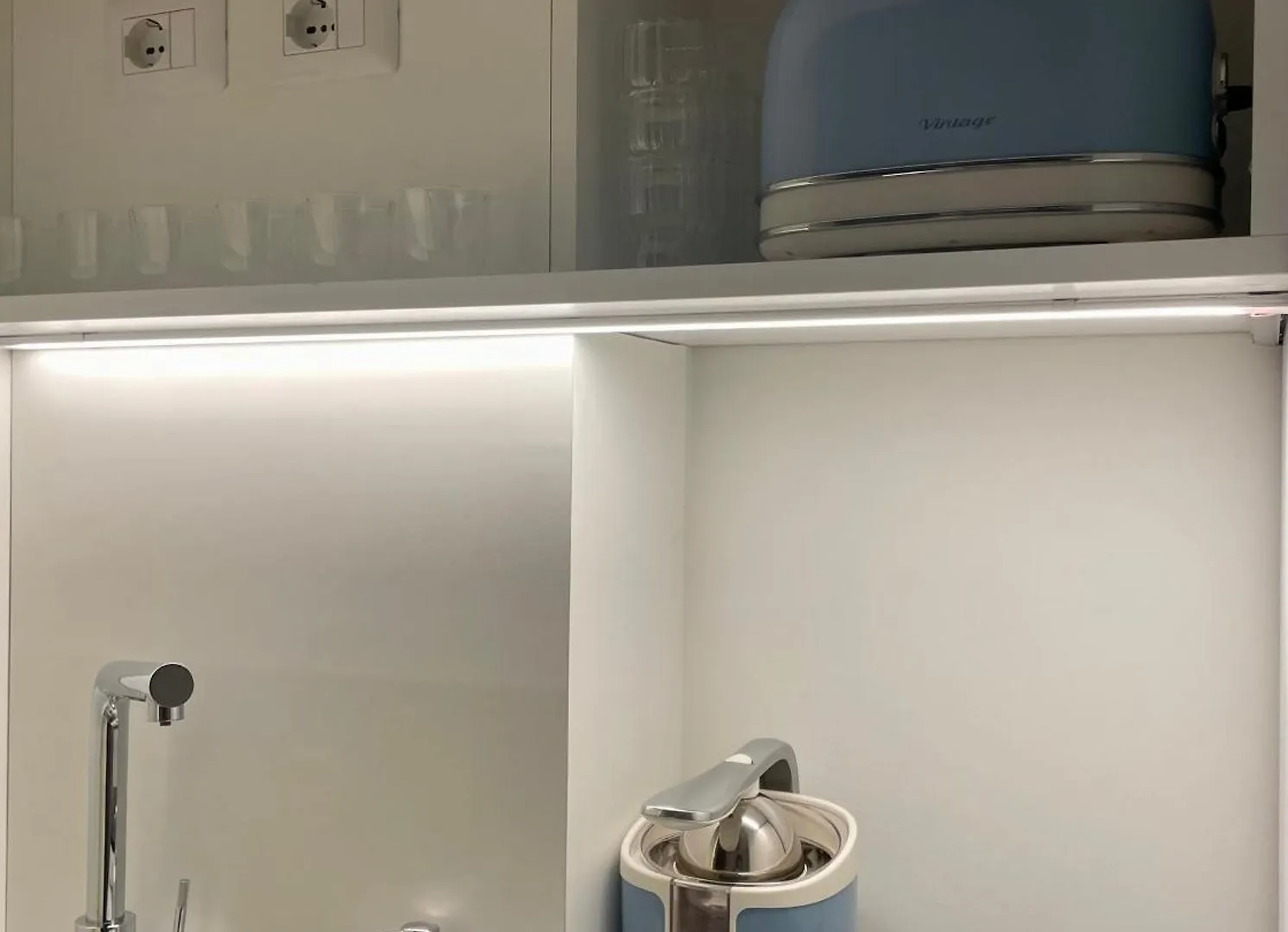 Guest house Younique Boutique Rooms Milan Italy