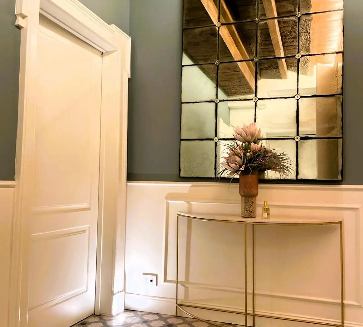 Younique Boutique Rooms Milan