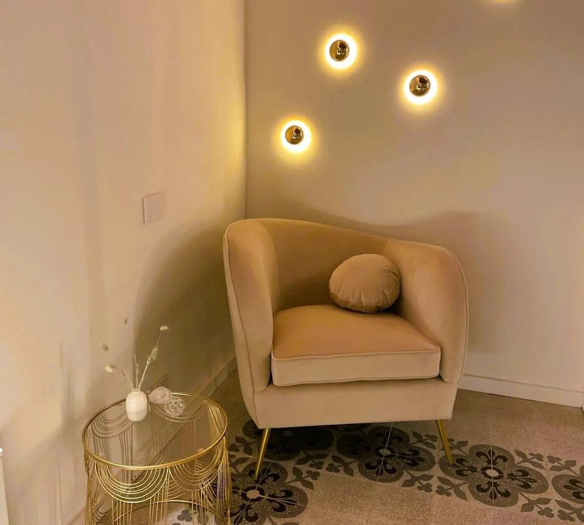 Younique Boutique Rooms Milan