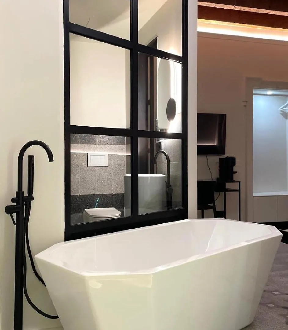 Guest house Younique Boutique Rooms Milan Italy